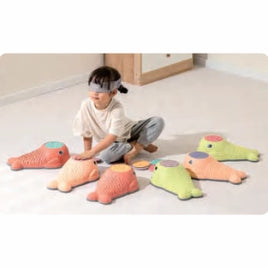 Little Fingers LF 147 Whale Riverstone Play Set